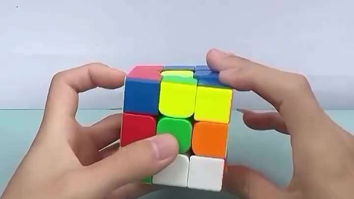 Лайфхак, как собрать Кубик-Рубика