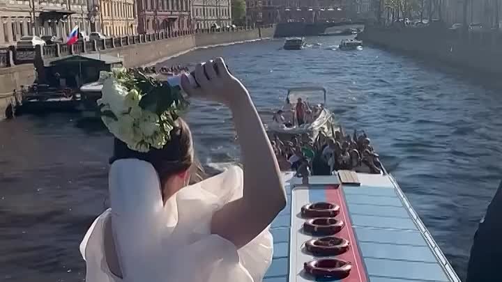 Каждый день в Петербурге похож на сцену из фильма😍