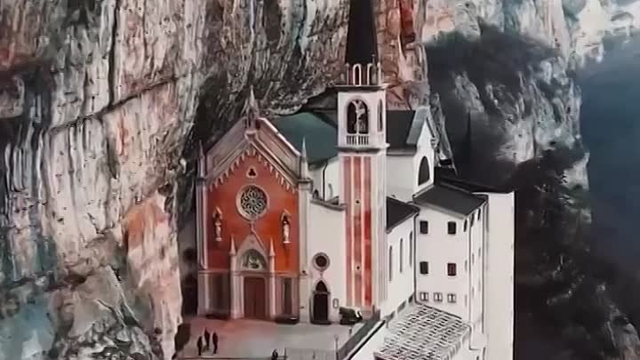 Святилище Мадонны делла Короны, Италия 🇮🇹