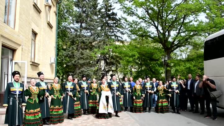 Ансамбль песни и танца "Ставрополье" встречает друзей