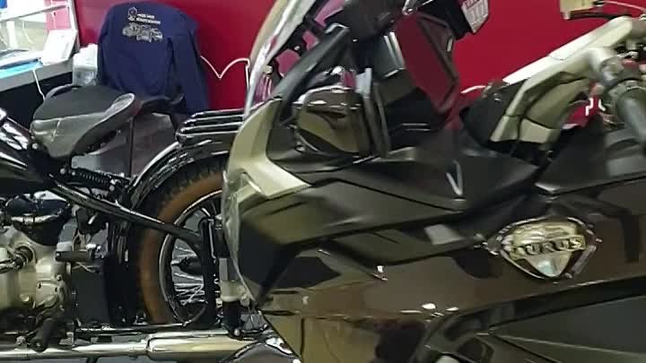 Мотоциклы кортежа Путина Аурус Мерлон (Aurus Merlon) 