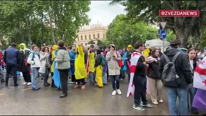 Гигиги
Свені зі «звєзди» в Грузії дали п@зди.
Ну майже😂