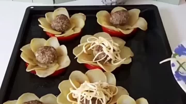 Красивый картофель с фаршем