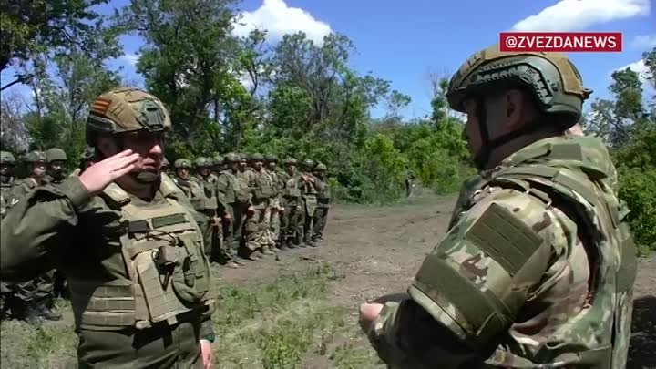 Бойцы «Востока» получили награды за освобождение Новомихайловки