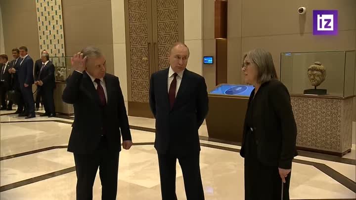 Путин и Мирзиёев посетили выставку АСИ