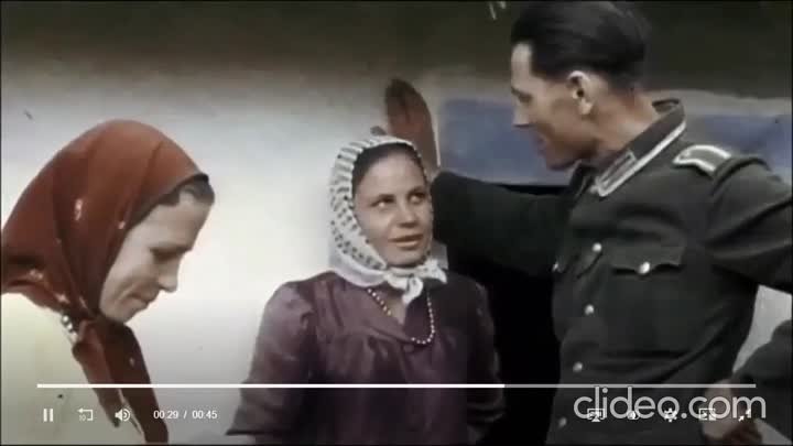 Бабы  в деревне радуются немецкой армии )  1941 г  Ссср.