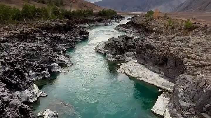 Горная река Катунь - Алтай