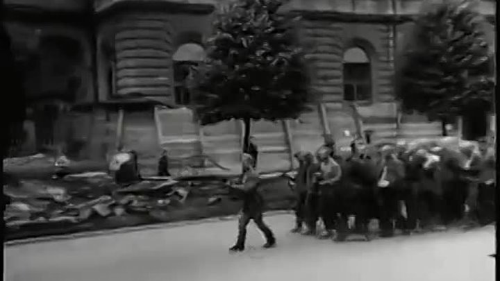 Пленные немцы в блокадном Ленинграде.1942г.mp4