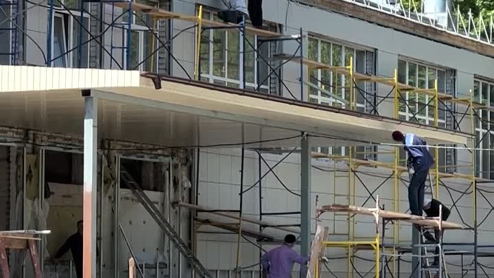 В Новопавловске проводят капитальный ремонт первой гимназии