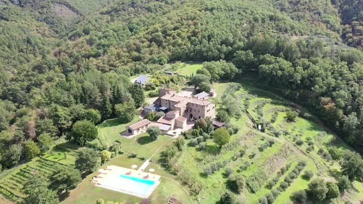 Farmhouse for sale in Tuscany