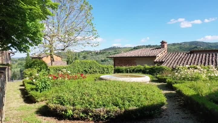Borgo in vendita in Toscana