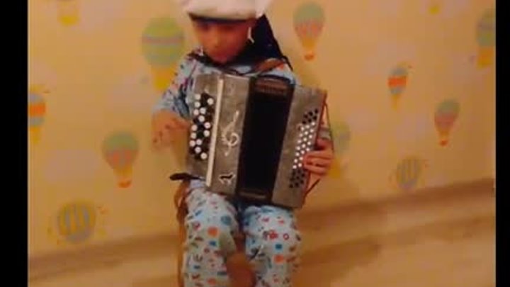 Юный баянист Марков Стёпа, 6 лет