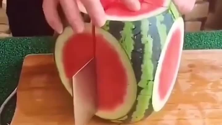 Отличный способ нарезать арбуз