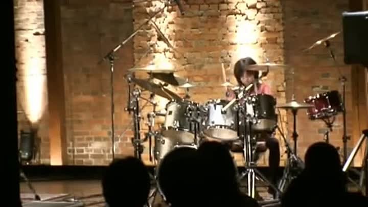Best female drum solo from 11 year old girl! Senri Kawaguchi
