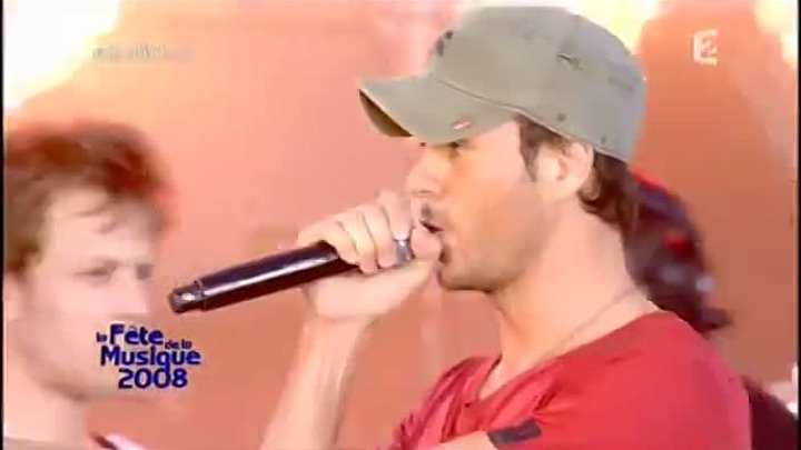 Enrique Iglesias et Nadiya - Tired of Being Sorry. Féte de la Musiqu ...