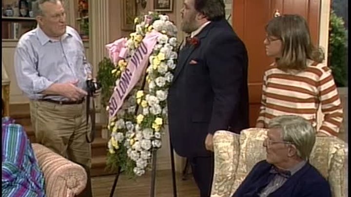 Gimme a Break! - S01E19 - An Unmarried Couple (April 1, 1982)
