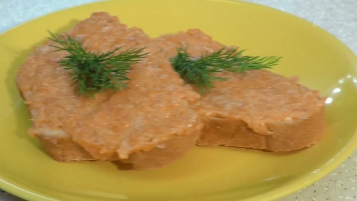 Бутерброды с икрой без икры.Просто,быстро и вкусно!