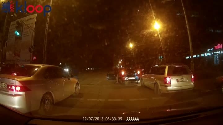 Автомобиль сбил пешехода в центре Бишкека