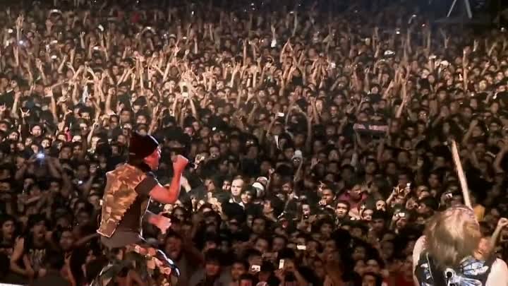 Iron Maiden  -  Aces High (Live 2008) 
27 февраля 1957 года родился  ...