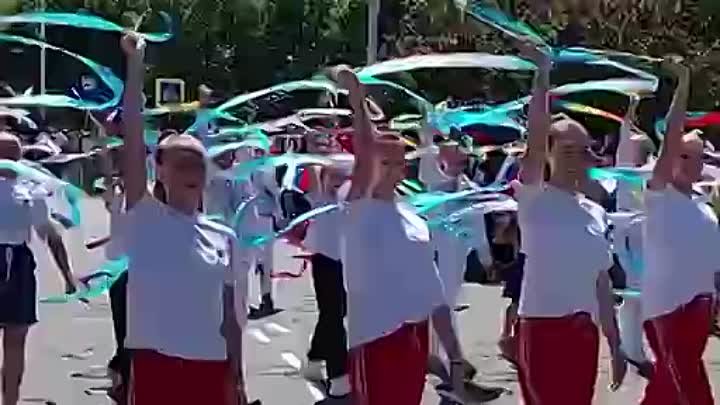 Легендарный парад спортсменов возродили в Москве