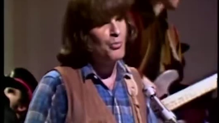 John Fogerty & Creedence Clearwater Revival Play “Green River“ on the Andy Williams Show