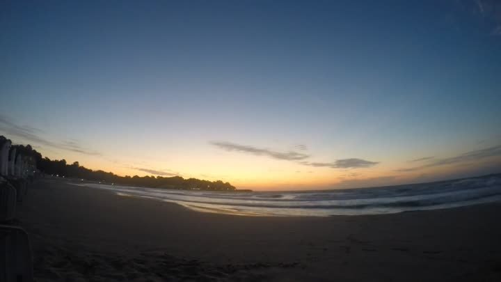 Восход на пляже в Китене