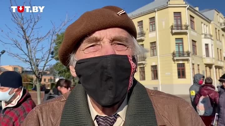 Минск. 83-летний пенсионер Ян Гриб