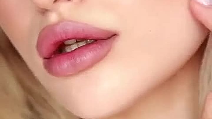 Классный макияж губ