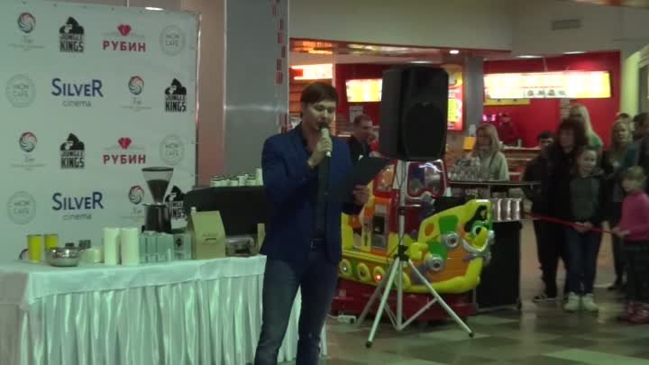 Бармен Евгений Рыбалкин на Cocktail Show 2016 в Твери