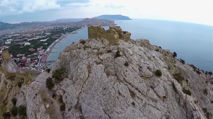 Генуэзская крепость в городе Судаке (Крым)