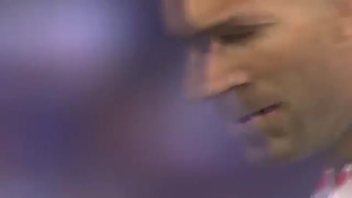 Zinedine Zidane with a perfect panenka penalty over Buffon at World  ...