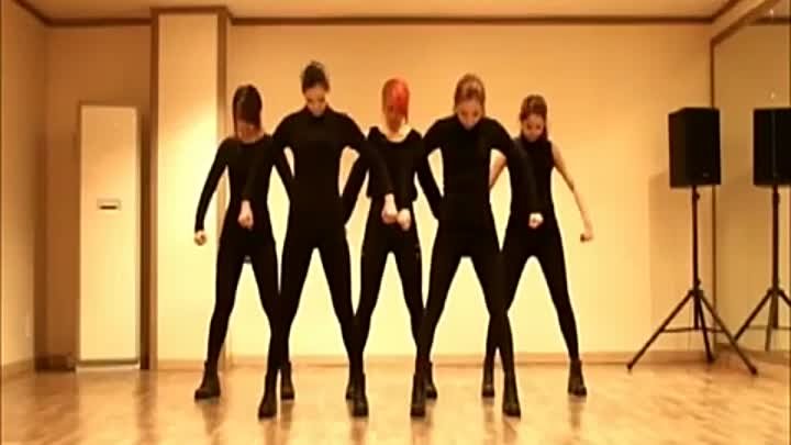 MBLAQ - -u0027It-u0027s War-u0027 Dance Cover by Black Queen