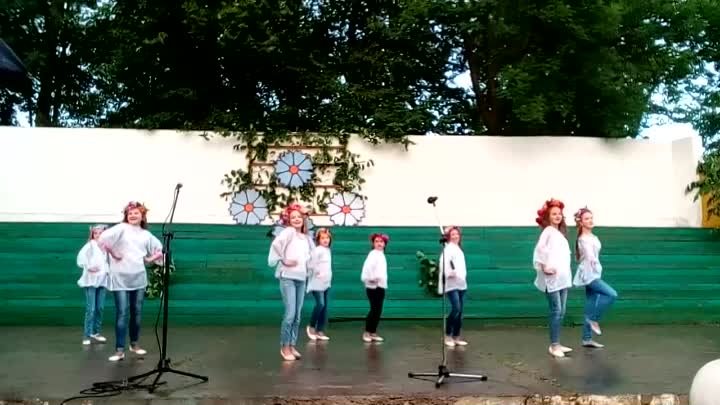 Танцуем под дождем )