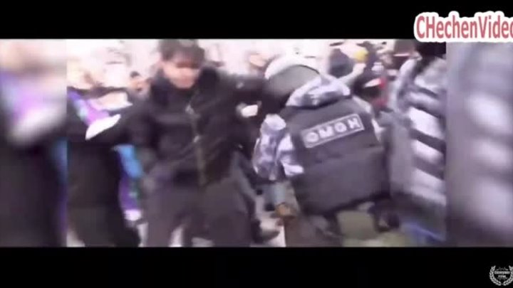 Чеченец против Омона - Драка протестующих