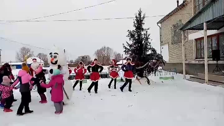 Танец "Зимушка-зима" 
