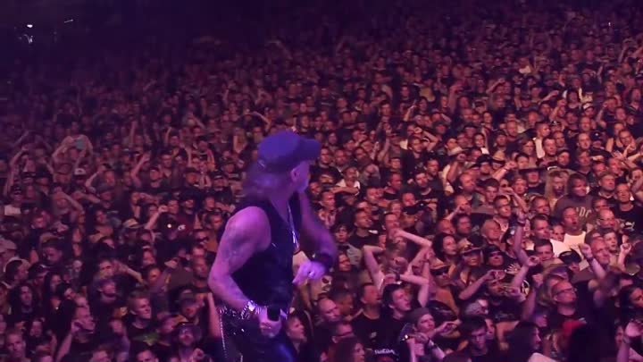 ACCEPT - Pandemic - Restless And Live (OFFICIAL LIVE CLIP)