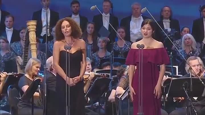 Флоранс Хворостовская поет на концерте памяти Дмитрия Хворостовского