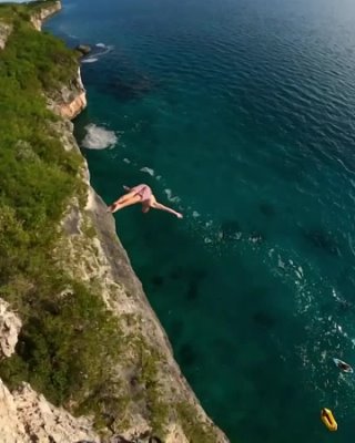 Остров Эльютера, Багамы. Прыжок с высоты 23 метра.