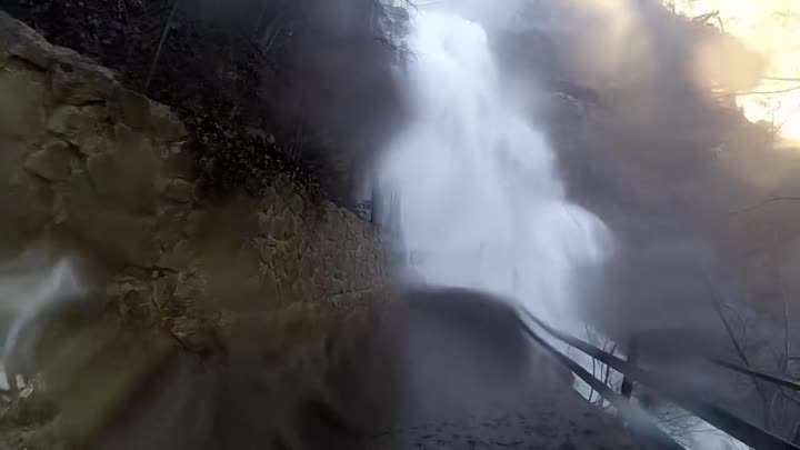 В Ялте разбушевался водопад Учан-Су