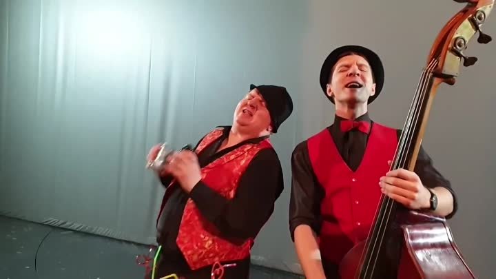 Танго, исполняют Илья Горшков и Владимир Рахманов