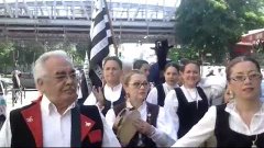 desfile gallego en la fista de la bretana en Paris1