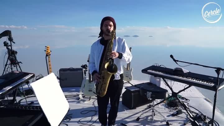 FKJ - Exclusive live set on Salar de Uyuni (Bolivia)