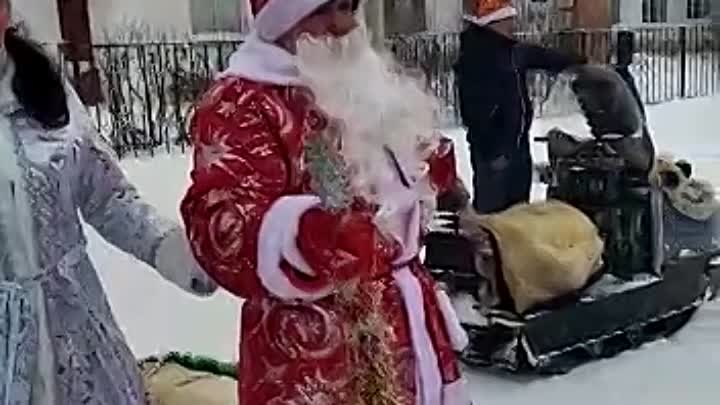 С наступающим новым годом!