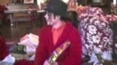 Michael Jackson - Give Love On Christmas Day