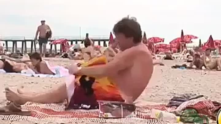 Скрытая камера на пляже ..