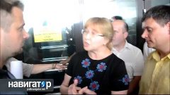 17.06.14 Попытка прорваться на заседание Конституционного Су...