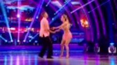 Ashley Taylor Dawson &amp; Ola dance the Salsa to &#39;Congo&#39; - Stri...