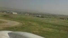Боинг 737-700 авиарейс из Еревана посадка в Тбилиском аэропо...