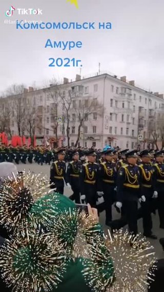 Комсомольчане, родненькие, спасибо вы показали высший класс, как должен проходить парад Победы. Респект Комсомольск - на - Амуре! 🥰🥰🥰🥰