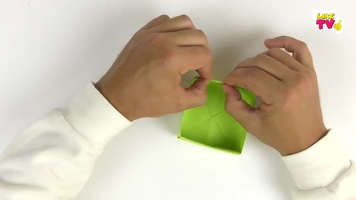 Как сделать коробку из бумаги.